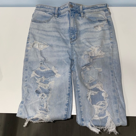 Distressed American Eagle Jeans - Picture 3 of 12